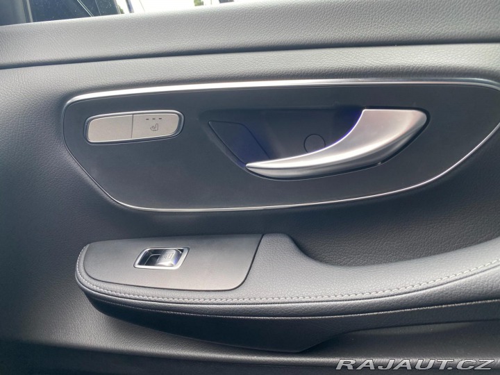 Mercedes-Benz V V 300 D XL REZERVACE 2024