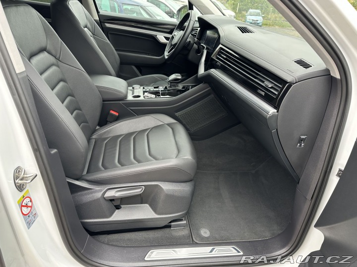 Volkswagen Touareg 3,0TDI 210kW 4x4 ELEGANCE 2020