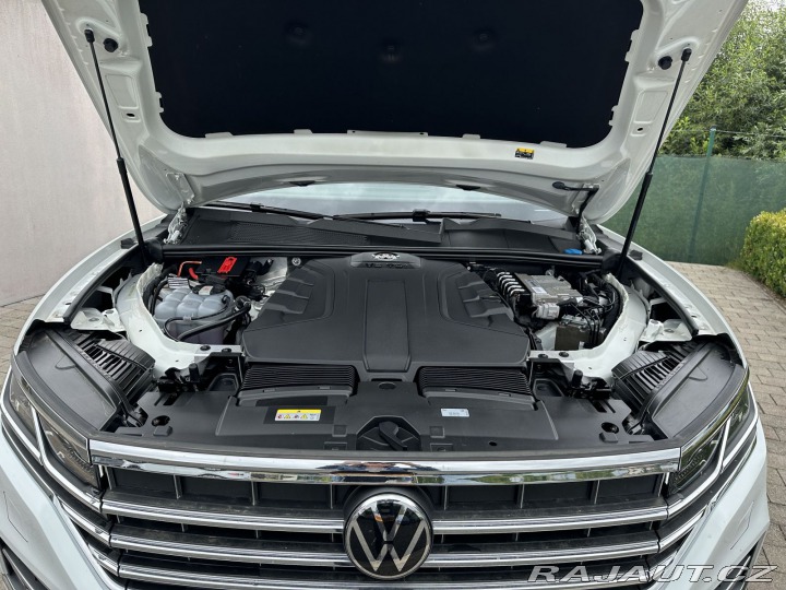 Volkswagen Touareg 3,0TDI 210kW 4x4 ELEGANCE 2020