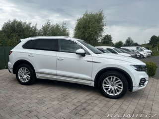 Volkswagen Touareg 3,0TDI 210kW 4x4 ELEGANCE 2020
