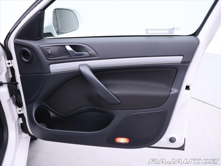 Škoda Octavia 1,6 TDI 77kW Ambition CZ 2012