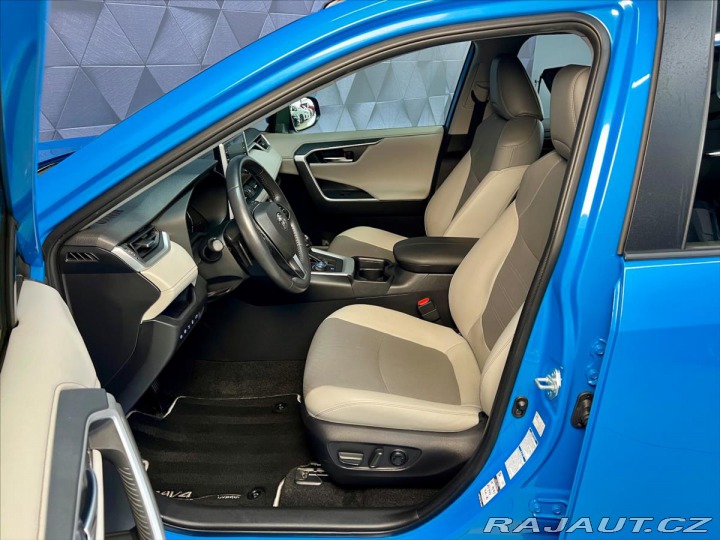 Toyota RAV4 2,5 e-CVT AWD HYBRID EXEC 2020