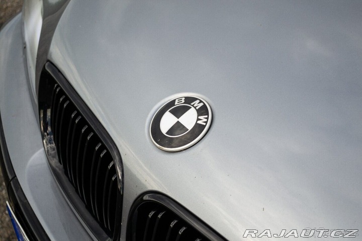 BMW 3 2,0 E46 320i M packet I 1800