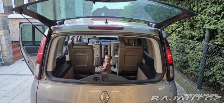Renault Grand Espace 2,0 dCi 125kW 2009