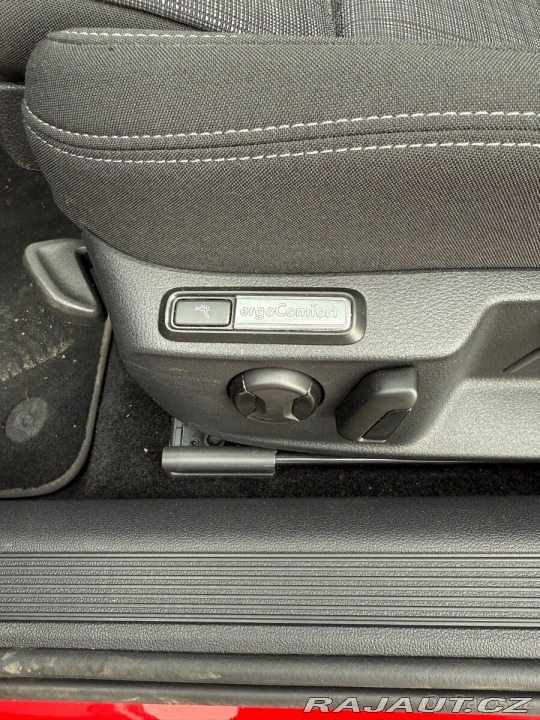 Volkswagen Passat 2,0 Variant DSG BUSINES 2021