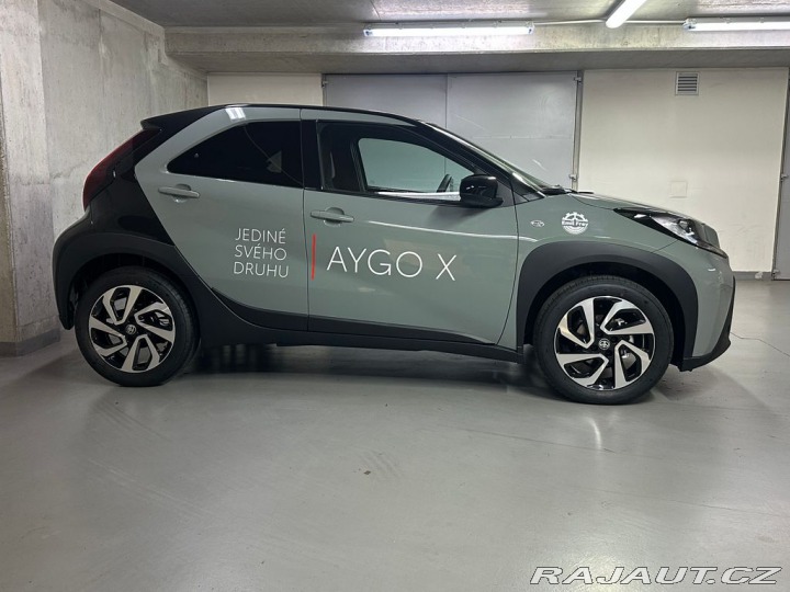 Toyota Aygo 1.0 VVT-i Style CVT 2025