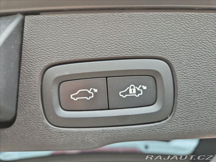 Volvo XC60 2,0 T6 AWD RECHARGE R-DES 2020