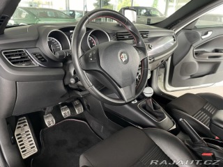 Alfa Romeo Giulietta Quadrifoglio TBi 177kW 2011