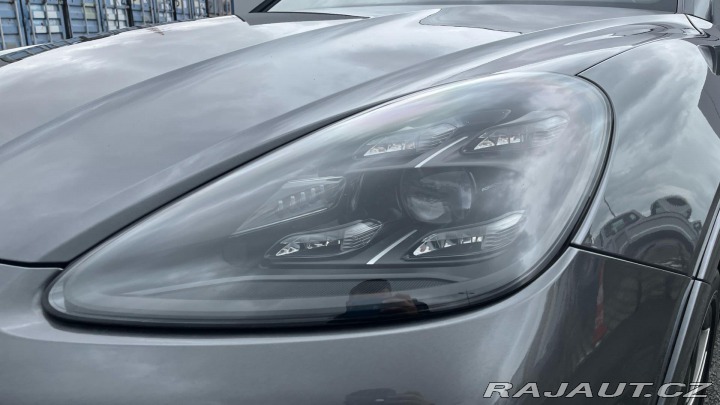 Porsche Cayenne 2019