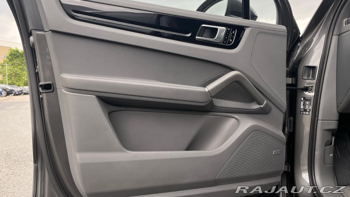 Porsche Cayenne 2019