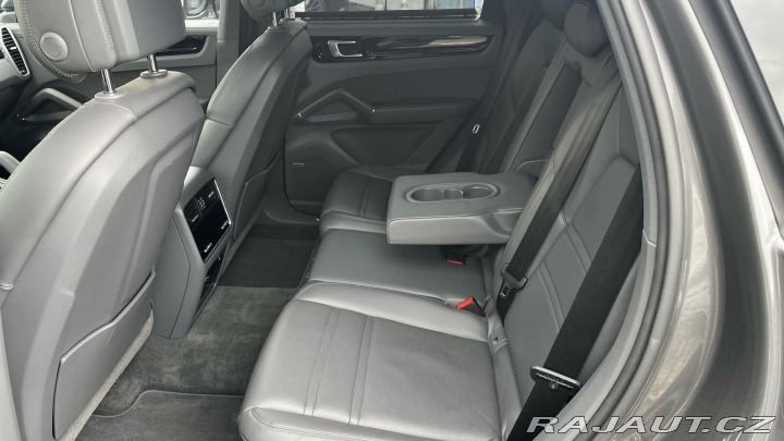 Porsche Cayenne 2019