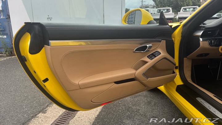 Porsche 911 Carrera Cabriolet 2015