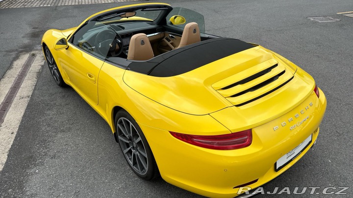 Porsche 911 Carrera Cabriolet 2015