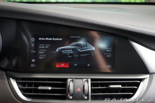 Alfa Romeo Giulia VELOCE*PANO*H/K*KAMERA*ZÁ 2024