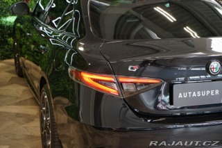 Alfa Romeo Giulia VELOCE*PANO*H/K*KAMERA*ZÁ 2024