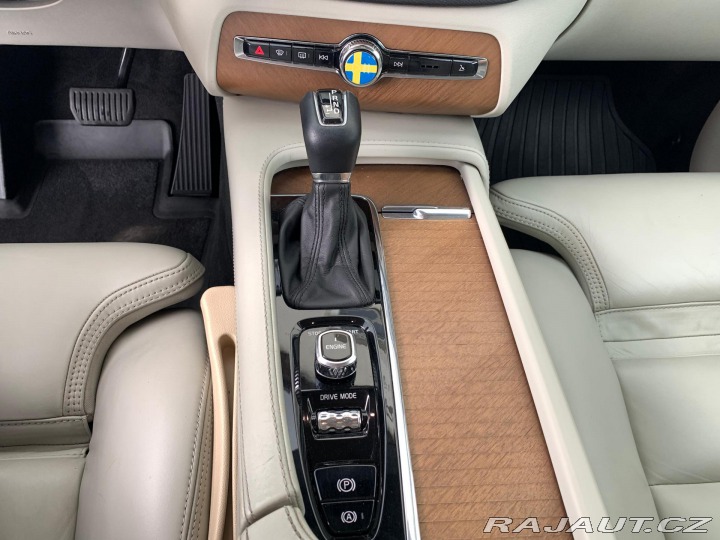 Volvo XC90 D5, INSCRIPTION, 173KW 2016