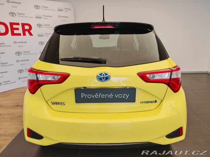 Toyota Yaris 1.5 Hybrid, automat 2017
