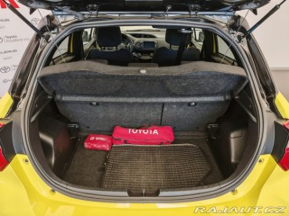 Toyota Yaris 1.5 Hybrid, automat 2017