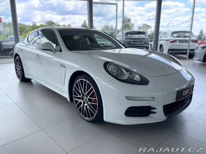 Porsche Panamera Diesel*Chrono*Dověřy*Odvě 2013