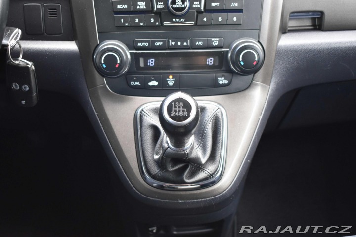 Honda CR-V 2.0i ELEGANCE *SERVIS HON 2011