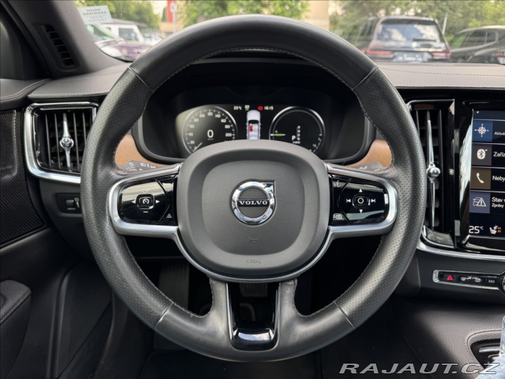 Volvo S90 T8 Plug in Hybrid 223KW 4 2019