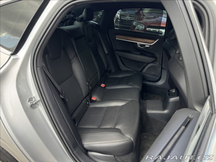 Volvo S90 T8 Plug in Hybrid 223KW 4 2019