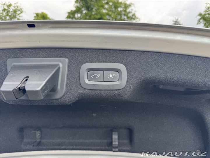Volvo S90 T8 Plug in Hybrid 223KW 4 2019