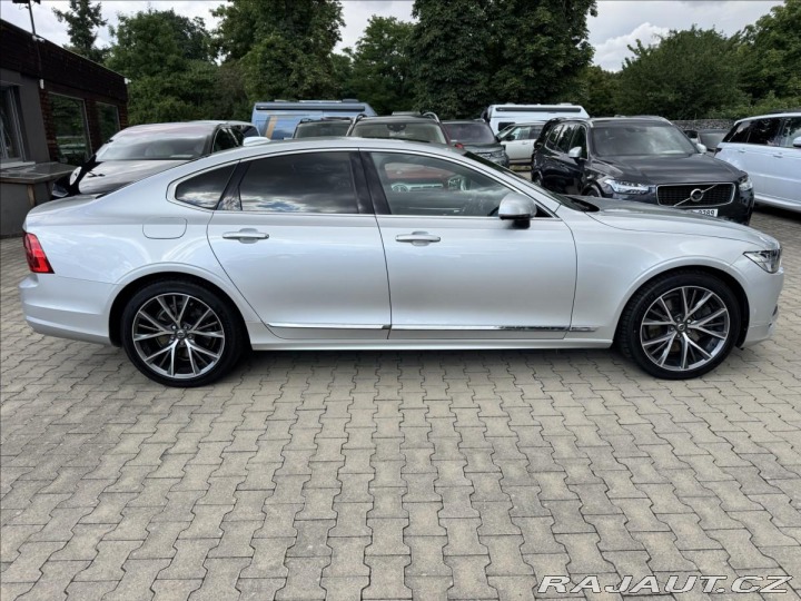 Volvo S90 T8 Plug in Hybrid 223KW 4 2019