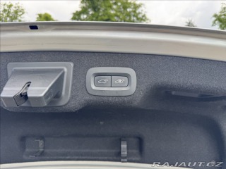 Volvo S90 T8 Plug in Hybrid 223KW 4 2019