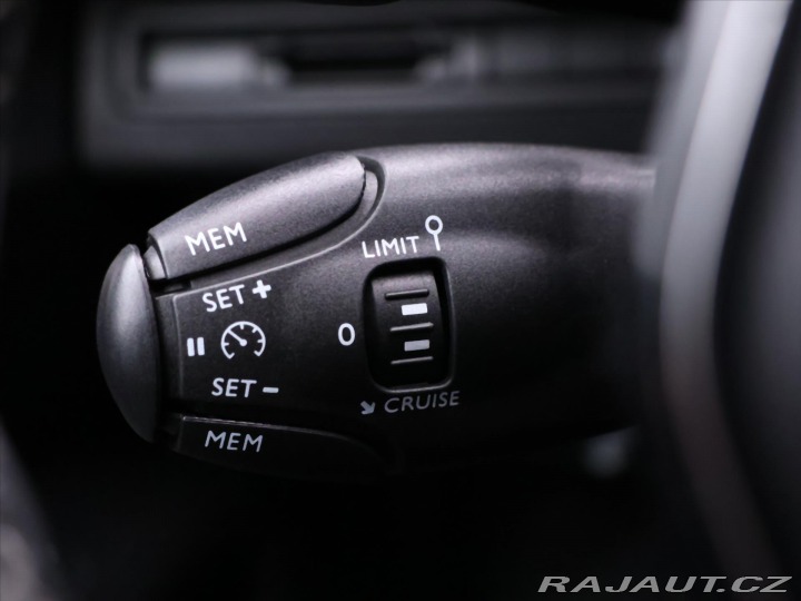 Peugeot 5008 1,5 BlueHDI 96kW 7 Míst D 2020