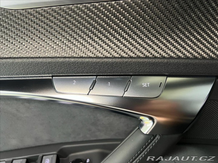 Audi RS6 PERFORMANCE,AKRAPOVIČ,KER 2024