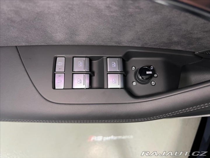 Audi RS6 PERFORMANCE,AKRAPOVIČ,KER 2024