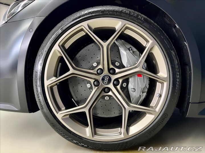 Audi RS6 PERFORMANCE,AKRAPOVIČ,KER 2024