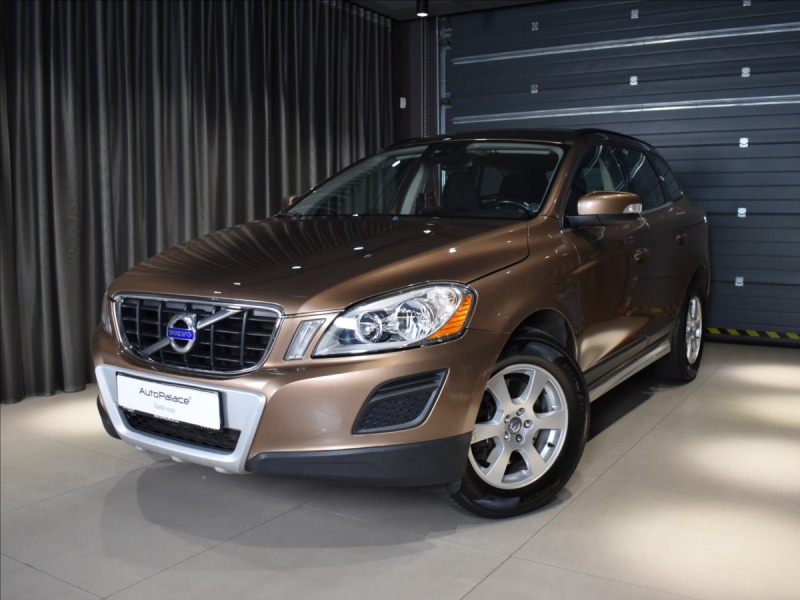 Volvo XC60 2,4 D5 AWD Momentum 4X4