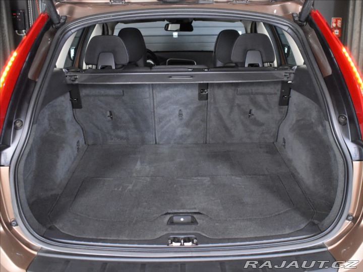 Volvo XC60 2,4 D5 AWD Momentum 4X4 2011