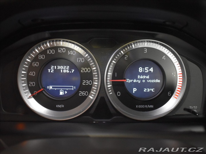 Volvo XC60 2,4 D5 AWD Momentum 4X4 2011