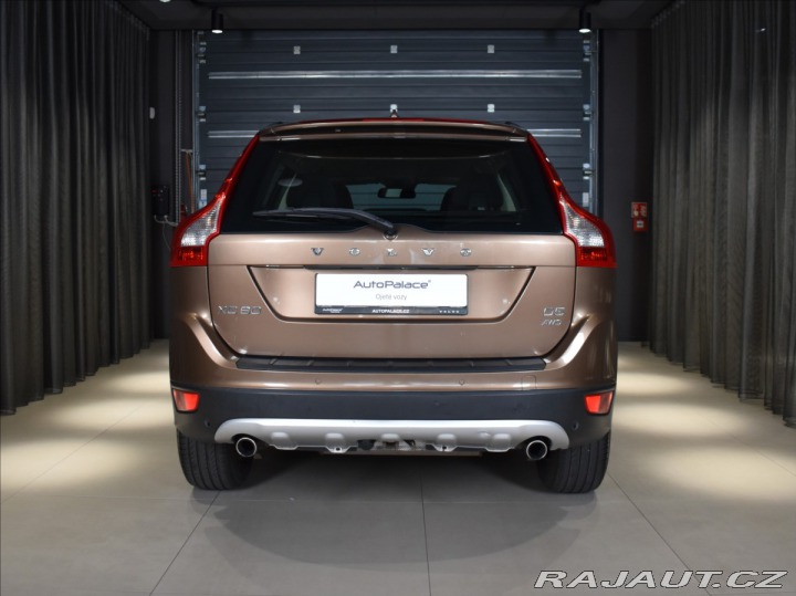 Volvo XC60 2,4 D5 AWD Momentum 4X4 2011
