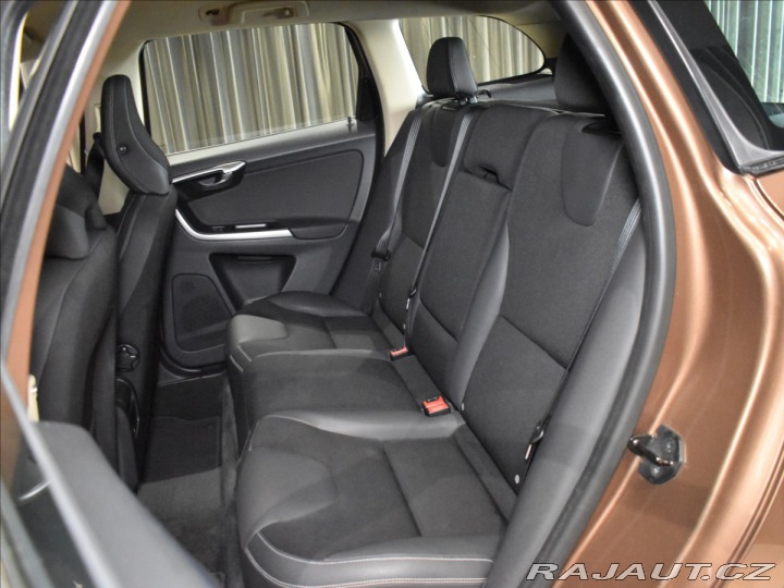 Volvo XC60 2,4 D5 AWD Momentum 4X4 2011
