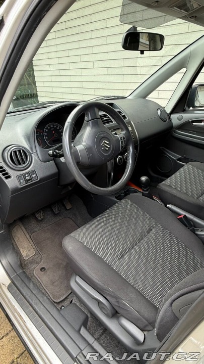 Suzuki SX4 1,6 benzín 1.majitel 2008