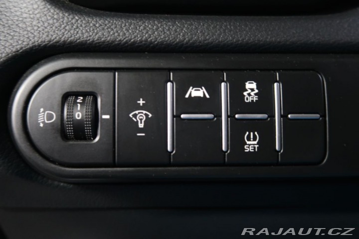 Kia Ceed 1.5T-GDi,CZ,1Maj,manuál 2022