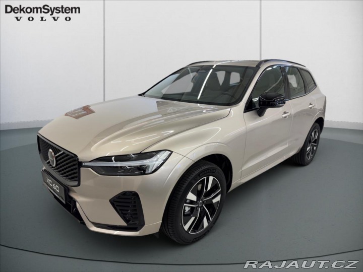 Volvo XC60 2,0 B5 AWD Plus Dark 4524 2025