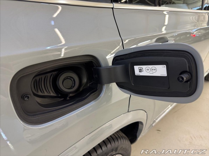 Volvo XC90 2,0 B5 AWD Bright Plus 09 2025