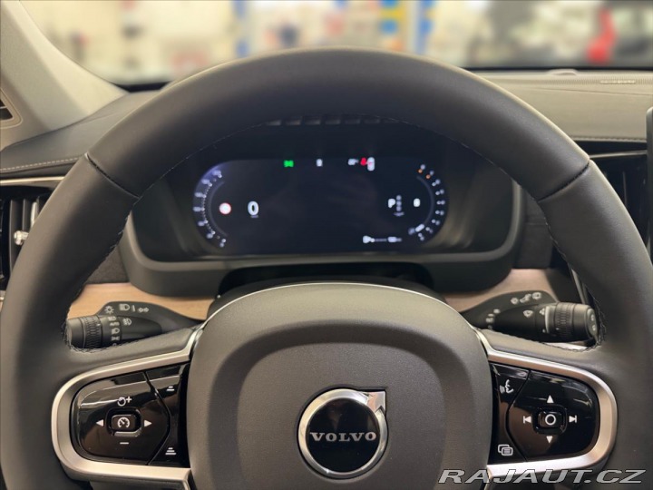 Volvo XC90 2,0 B5 AWD Bright Plus 09 2025