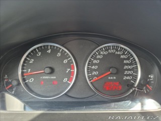 Mazda 6 2,3 122 kW BOSE 1. majite 2003