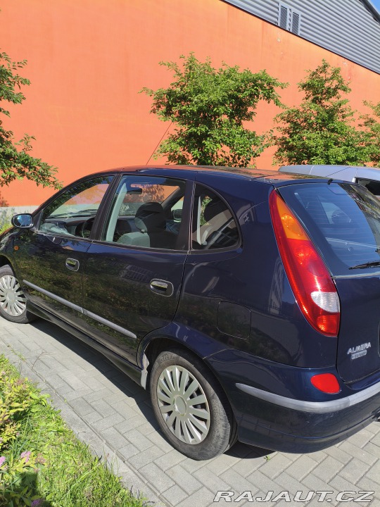 Nissan Almera Tino 2006