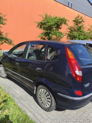 Nissan Almera Tino 2006