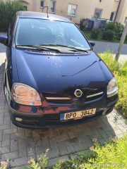 Nissan Almera Tino 2006