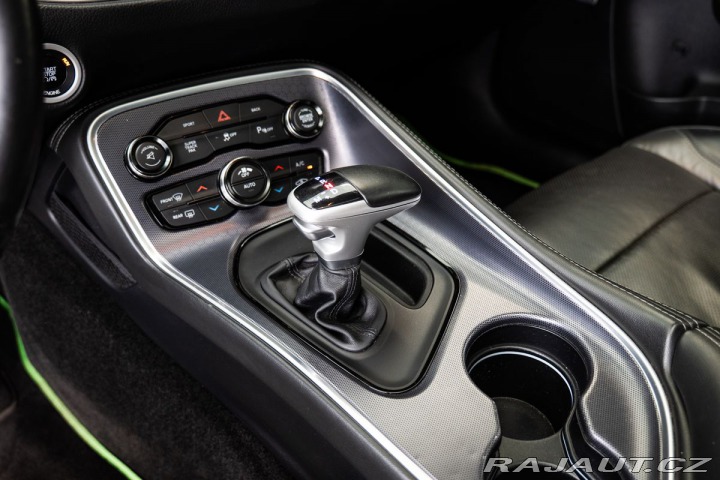 Dodge Challenger 5.7 V8 HEMI R/T 2015