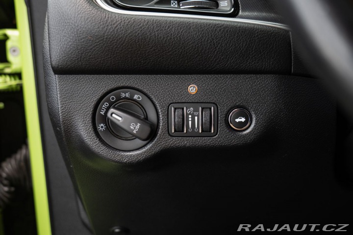 Dodge Challenger 5.7 V8 HEMI R/T 2015