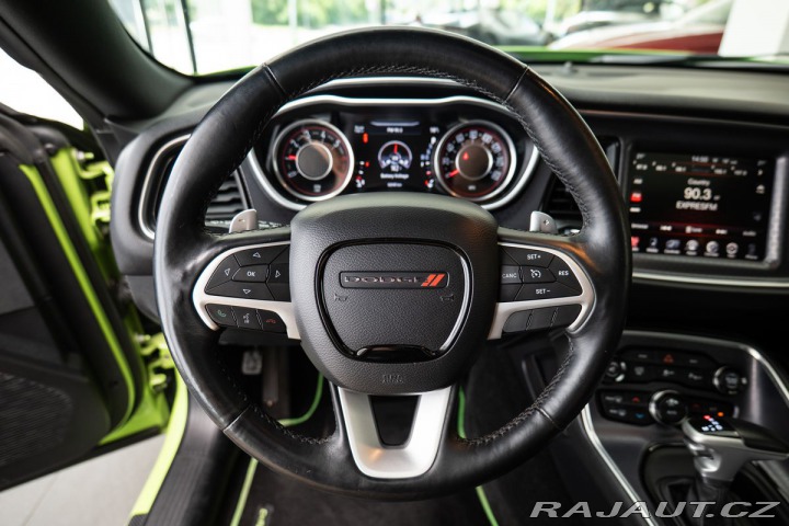 Dodge Challenger 5.7 V8 HEMI R/T 2015